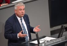 Der Polen-Beauftragte der Bundesregierung, Knut Abraham (CDU), hofft nach dem Sieg des rechtskonservativen Karol Nawrocki bei der Präsidentenwahl in Polen auf eine pragmatische Zusammenarbeit. (Archivbild)