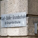 Zahlreiche Abgeordnete wollen wissen, was an der Carl-Bolle-Grundschule tatsächlich los war. (Archivbild)