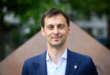 Der Neuköllner Bezirksbürgermeister macht sich Sorgen über die Unterbringung von minderjährigen Geflüchteten an der Hasenheide. (Archivbild)