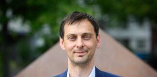 Der Neuköllner Bezirksbürgermeister macht sich Sorgen über die Unterbringung von minderjährigen Geflüchteten an der Hasenheide. (Archivbild)