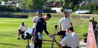 Bereit für seinen Einsatz: U21-Ersatztorhüter Tjark Ernst.