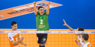 Der ehemalige Berliner Libero Erik Shoji (Mitte) wandte sich bei Instagram an seine Fans.
