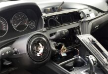 Die Berliner Polizei veröffentlicht künftig täglich aktuelle Datensätze zu Diebstählen von Autoteilen oder aus Autos. 