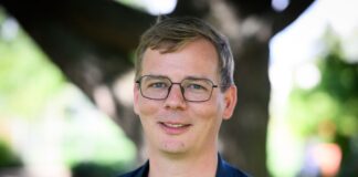 Der Brandenburger Linke-Landeschef Sebastian Walter warnt vor Kürzungen im Sozialbereich (Archivbild).