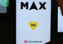 Die Verkehrsunternehmen BVG und Hochbahn entwickeln die App Max gemeinsam. 