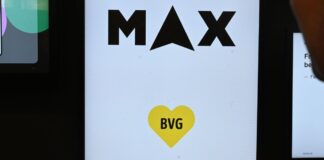 Die Verkehrsunternehmen BVG und Hochbahn entwickeln die App Max gemeinsam. 