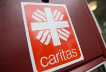 Die Caritas ist auch in der Kinder- und Jugendhilfe, der Familienhilfe oder der Altenhilfe tätig (Archivbild).