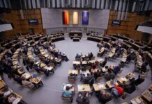 Wahltag für das Berliner Abgeordnetenhaus ist am 20. September nächsten Jahres. (Archivbild)