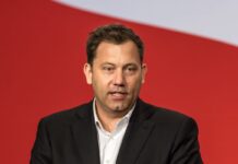SPD-Chef und Bundesfinanzminister Lars Klingbeil setzt in der Debatte um mehr Geld für Verteidigung auf die Frage, was notwendig ist. (Archivbild)