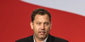 SPD-Chef und Bundesfinanzminister Lars Klingbeil setzt in der Debatte um mehr Geld für Verteidigung auf die Frage, was notwendig ist. (Archivbild)