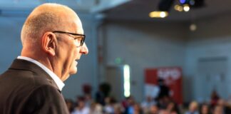 Brandenburgs Regierungschef Dietmar Woidke (SPD) ruft zu Offenheit und Vielfalt auf.