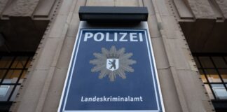 Wegen eines möglichen politischen Hintergrunds ermittelt nun der Staatsschutz des Berliner Landeskriminalamtes. (Archivbild)