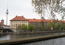 Die Alte Münze umfasst einen größeren Gebäudekomplex in Berlin-Mitte. (Archivbild)