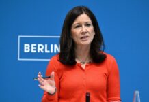 Bildungssenatorin Katharina Günther-Wünsch hält die Einrichtung einer unabhängigen Beschwerdestelle für unrealistisch. (Archivbild)