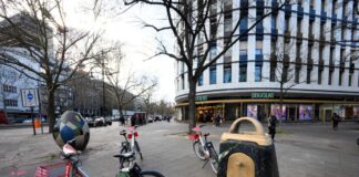Direkt am Kurfürstendamm soll Harald Juhnke seinen eigenen Platz bekommen. (Archivbild)