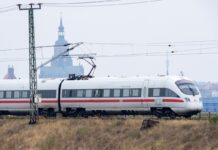 Ein Ausbau der sogenannten Vorpommern-Magistrale soll nicht nur die Fahrtzeit zwischen Berlin und Stralsund verkürzen, sondern auch helfen weite Teile Vorpommerns besser anzubinden (Archiv).
