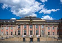 Der Haushaltsausschuss des Brandenburger Landtags berät kontrovers über den geplanten Doppelhaushalt (Archivbild).