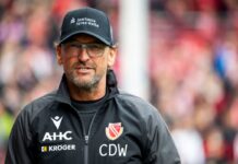 Freut sich auf zwei neue Spieler: Energie-Coach Claus-Dieter Wollitz.