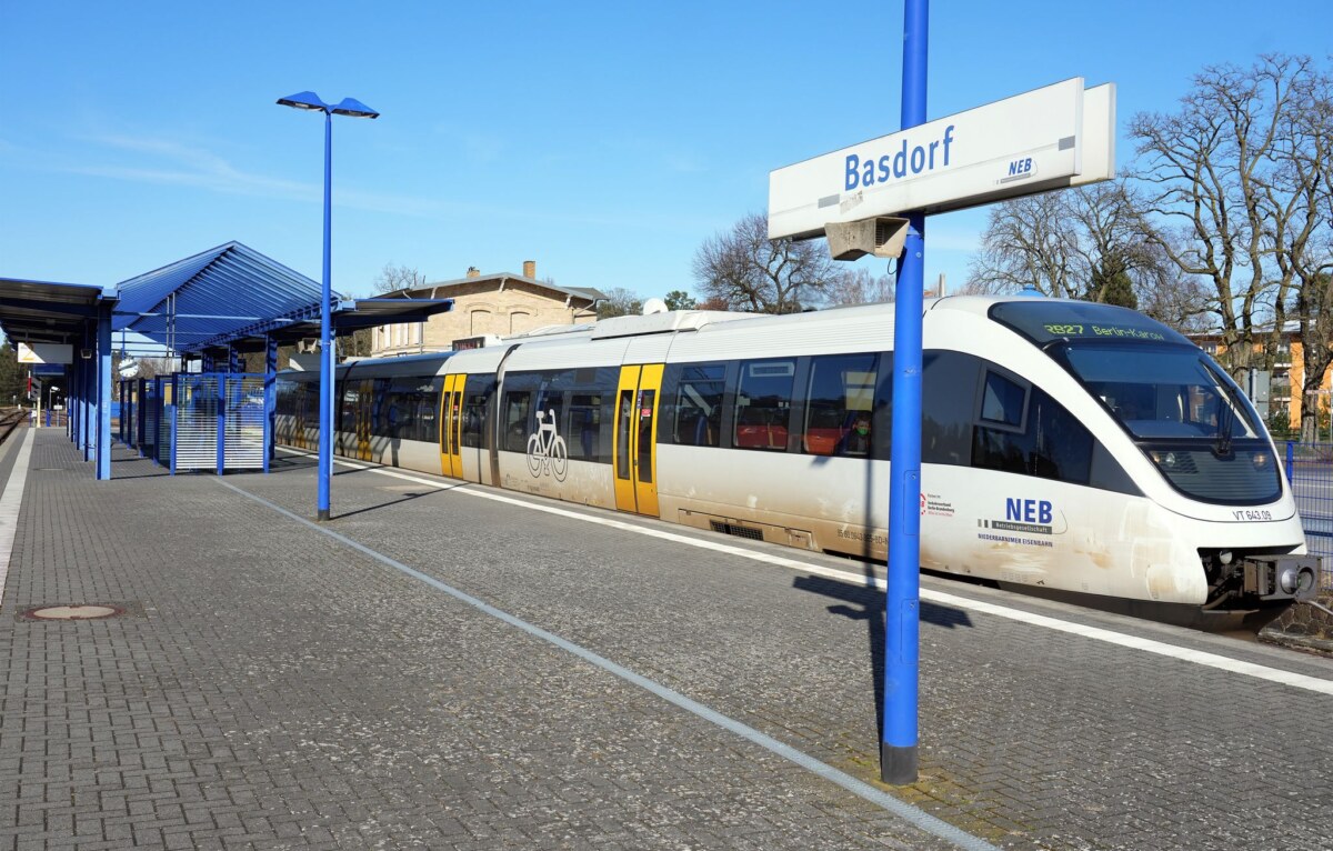 Heidekrautbahn Unter anderem auf der RB27 reduziert der VBB zum Fahrplanwechsel im Dezember das Angebot am Wochenende und in den Randzeiten. (Archivbild)