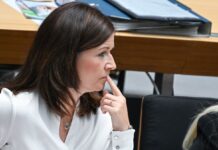 Bildungssenatorin Katharina Günther-Wünsch (CDU) will, dass künftig schneller auf Mobbingfälle reagiert wird. (Archivbild)