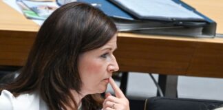 Bildungssenatorin Katharina Günther-Wünsch (CDU) will, dass künftig schneller auf Mobbingfälle reagiert wird. (Archivbild)