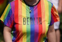 Darf das Regenbogennetzwerk des Bundestags am Christopher Street Day in Berlin teilnehmen? Darüber wird in scharfen Worten gestritten. (Archivbild)