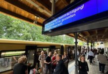 Der gesamte S-Bahn-Verkehr wurde am Abend eingestellt.