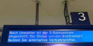 Die Berliner S-Bahn hatte aufgrund des Unwetters am Donnerstagabend den Betrieb vollständig eingestellt.