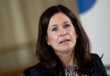 Die Kritik der Grünen an Bildungssenatorin Günther-Wünsch (CDU) wird schärfer. (Archivbild)