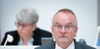 Brandenburgs Verkehrsminister Detlef Tabbert (BSW) für Null-Promille-Grenze am Steuer.