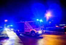 Die Feuerwehr hat in Alt-Hohenschönhaus einen Autobrand gelöscht. (Symbolbild)