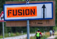 Die An- und Abreise zum und vom Fusion-Festival könnte für Bahnreisende teils eine Herausforderung werden (Illustration).