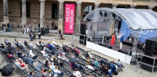 Der Festakt zum 200. Geburtstag der Berliner Museumsinsel fand bei Nieselregen statt.