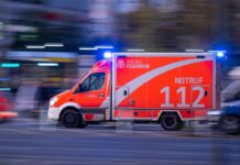 Zwei Autos brannten in Neukölln völlig aus.