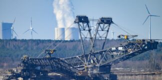 Greenpeace schlägt Alarm wegen möglicher Kostenabwälzung durch Leag. (Archivbild)