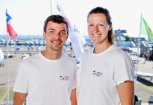 Simon Diesch (l) und Anna Markfort segelten zu WM-Silber. 