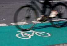 Die Planungen für den Radweg an der B97 sollen erst weitergehen, wenn Sanierungsarbeiten im Untergrund des ehemaligen Bergbaugebietes beendet sind. (Symbolbild)