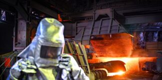ArcelorMittal hat Pläne für eine klimaneutrale Stahlproduktion in Bremen und Eisenhüttenstadt verworfen. (Archivbild) 