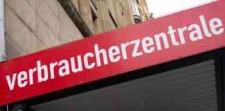 Die Verbraucherzentrale empfiehlt Rücksendung von teuren Waren mit Zeugen. (Archivbild)