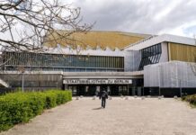 Der Eingang der Staatsbibliothek zu Berlin an der Potsdamer Straße. (Archivbild) 