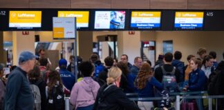 In Berlin und Brandenburg haben die Sommerferien begonnen - entsprechend voll wird es heute und in den nächsten Tagen am Flughafen BER.