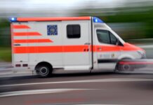 Ein motorisierter Gleitschirmflieger ist in Brandenburg abgestürzt und tot gefunden worden. (Symbolbild)