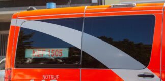 Die Feuerwehr war mit 34 Kräften im Einsatz (Symbolbild). 