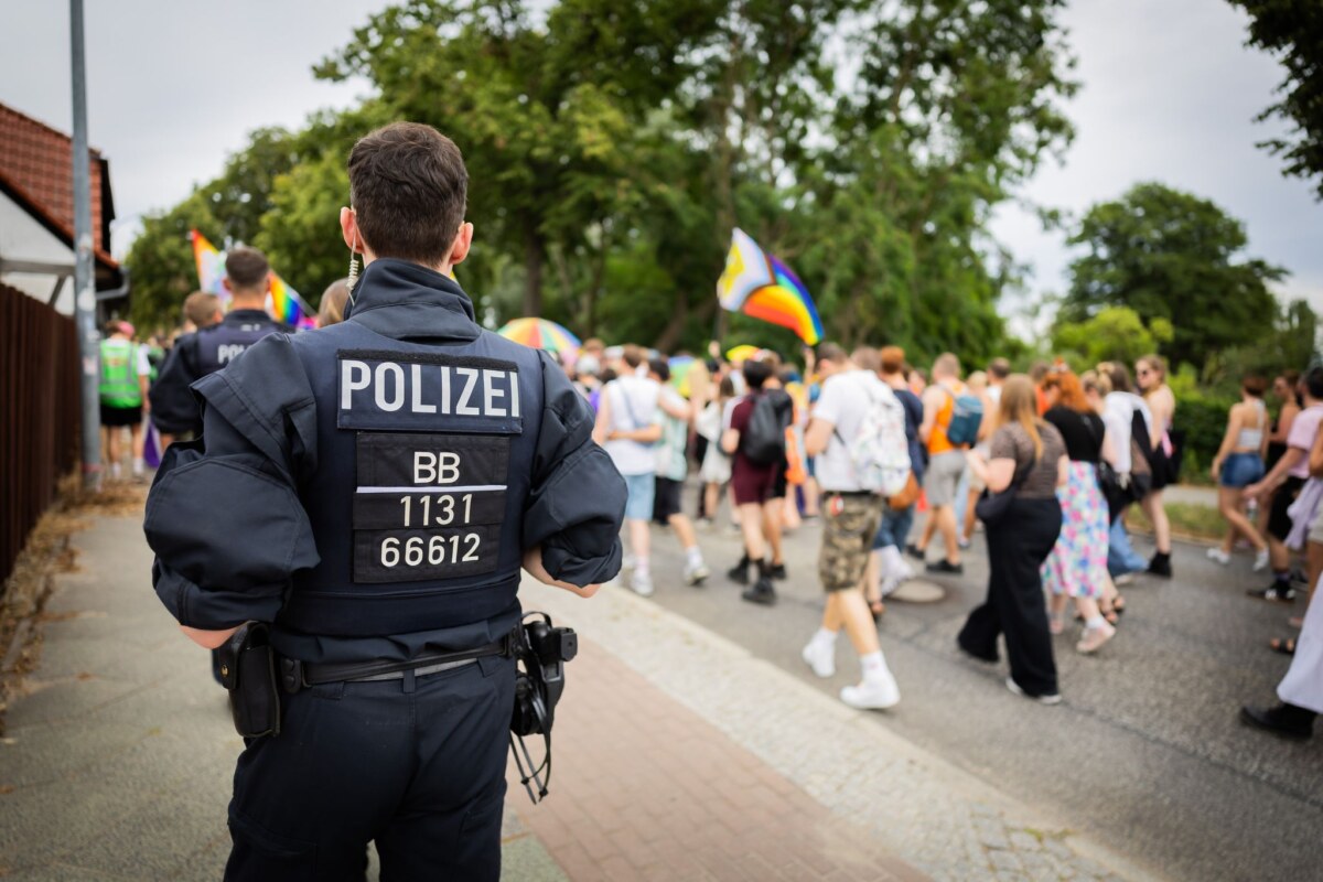Christopher Street Day (CSD) - Falkensee Die Polizei ist sensibilisiert mit Blick auf kommende CSD-Veranstaltungen in Brandenburg. (Archivbild)