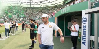 Baumgart und sein Team bereiten sich in Franken vor.