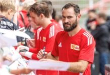 Lucas Tousart trifft im Testspiel in Linz zurm 1:0.
