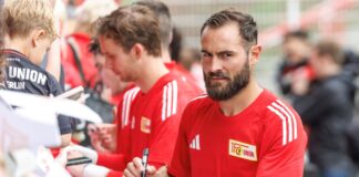 Lucas Tousart trifft im Testspiel in Linz zurm 1:0.