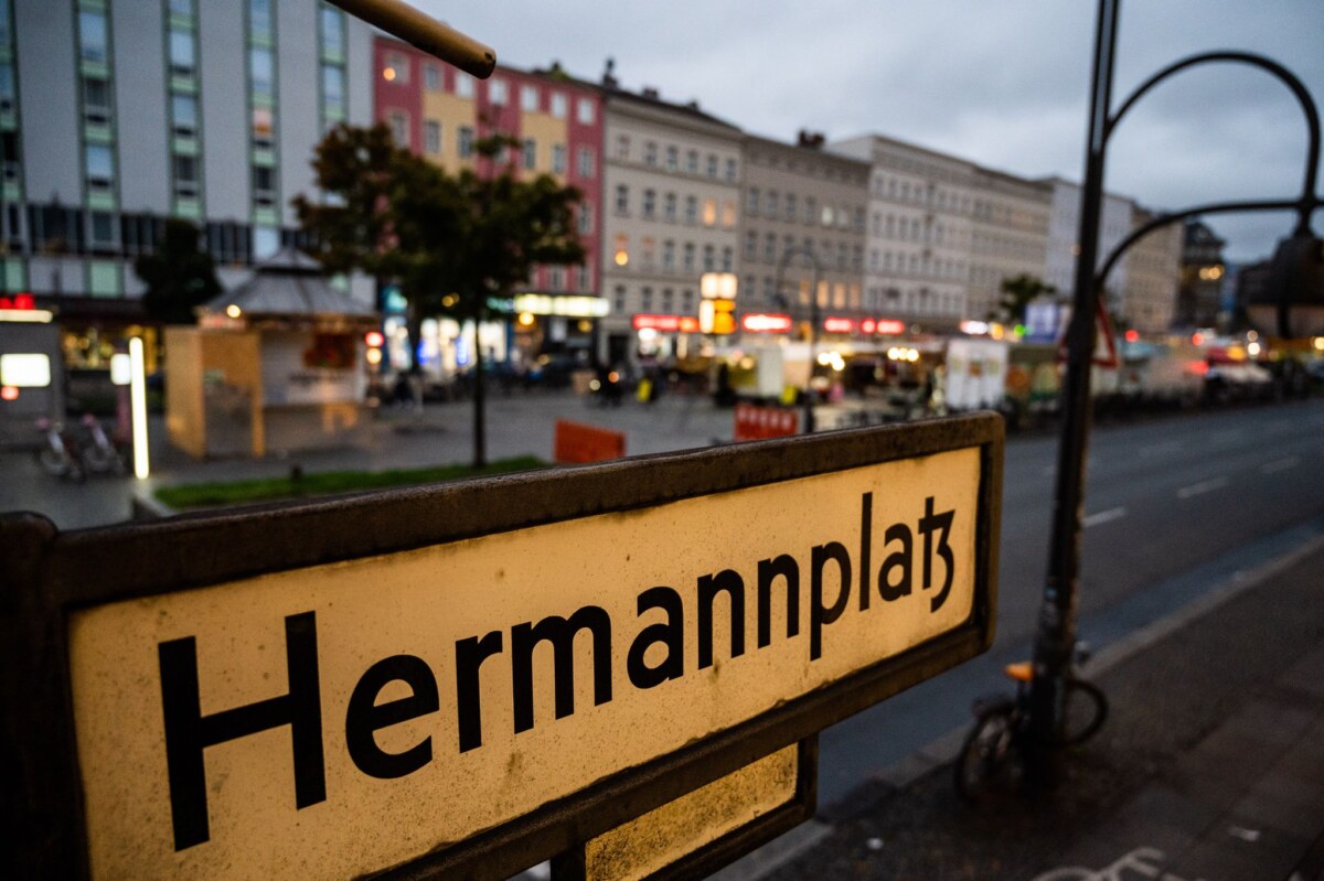 Grüne schlagen neues Jugendzentrum am Hermannplatz vor Aus Sicht der Grünen wäre ein Jugendzentrum am Hermannplatz eine Überlegung wert. (Archivbild)