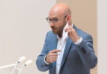 Brandenburgs Innenminister René Wilke (parteilos) äußert sich in einer Debatte über Antisemitismus.