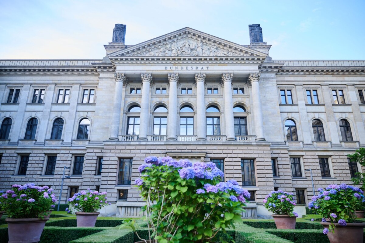 Bundesrat Der Bundesrat will zum Berliner CSD die Regenbogenfahne hissen. (Archivbild)